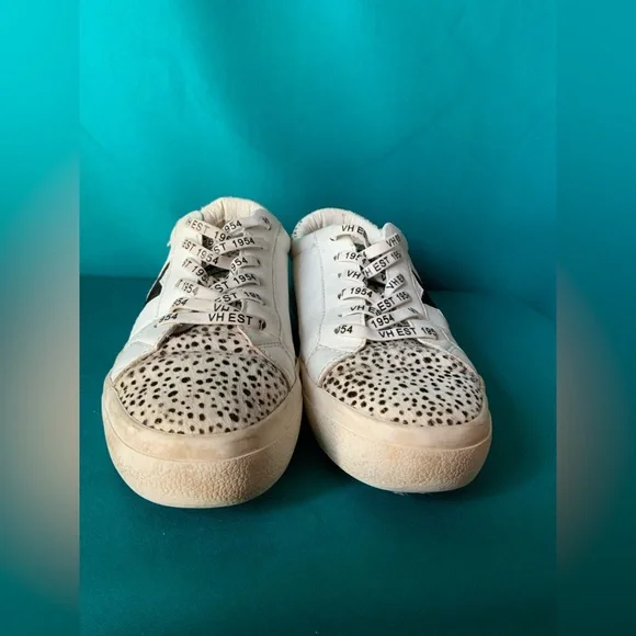 Stylish Vintage Havana Forever Wild Cheetah White and Black Women’s Sneakers - Picture 4 of 5